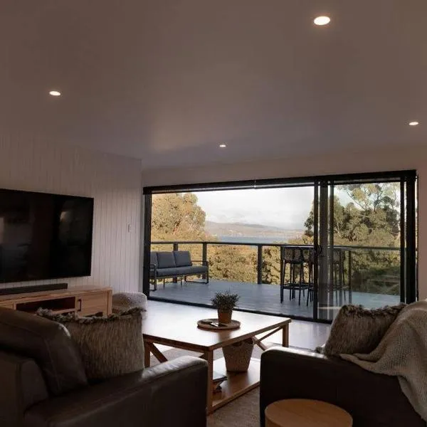 House Peron - Bayside Luxury, hotel v destinaci St Helens