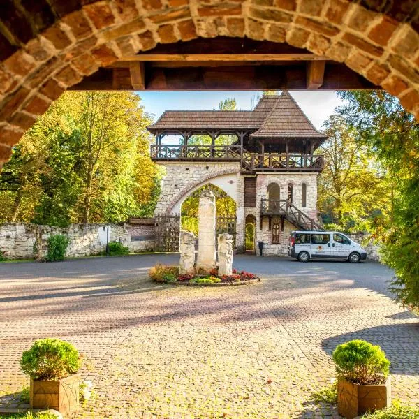 Drevny Grad Park-hotel, hotelli kohteessa Lviv