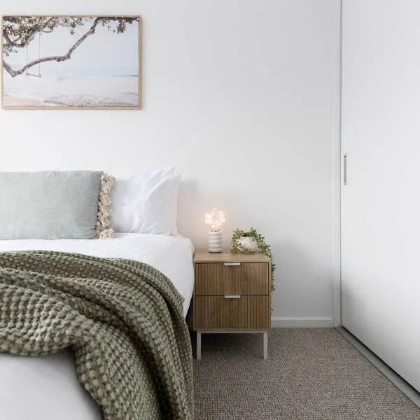 Bright & Airy Coastal abode, hotell sihtkohas Bridport