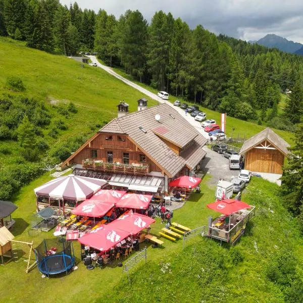 Sauschneideralm, hotel v destinaci Weisspriach