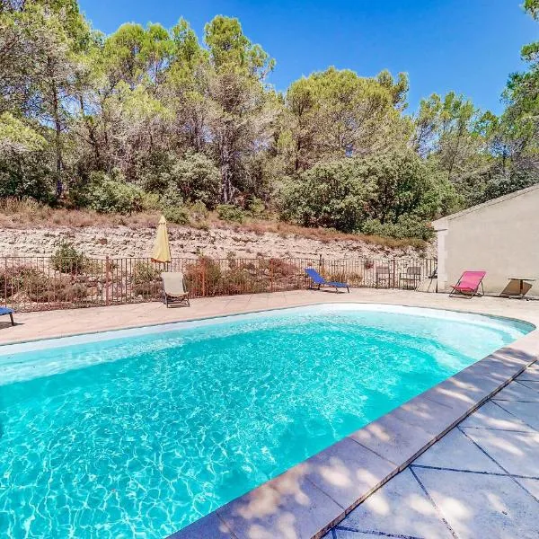 Amazing Home In Bollène、ボレーヌのホテル