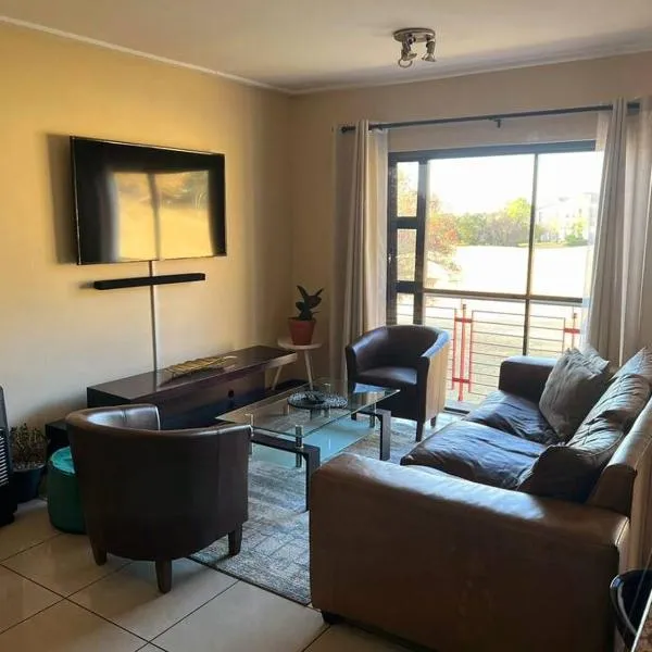 Elegant Estates, hotel in Roodepoort