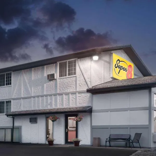 Super 8 by Wyndham Winona MN, hotel en Winona