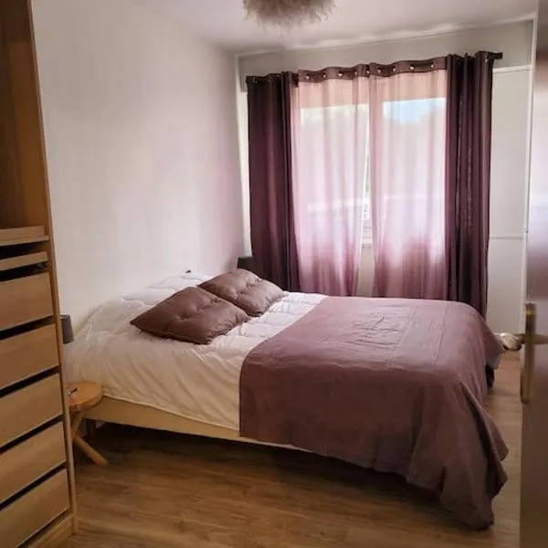 Appartement T2 très cosy proche centre ville, hotel v destinaci Sorges