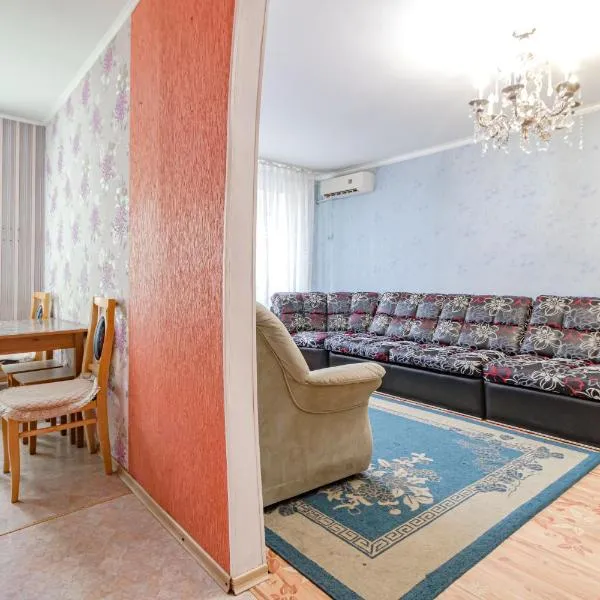 Три комнаты в Центре., Hotel in Pawlodar