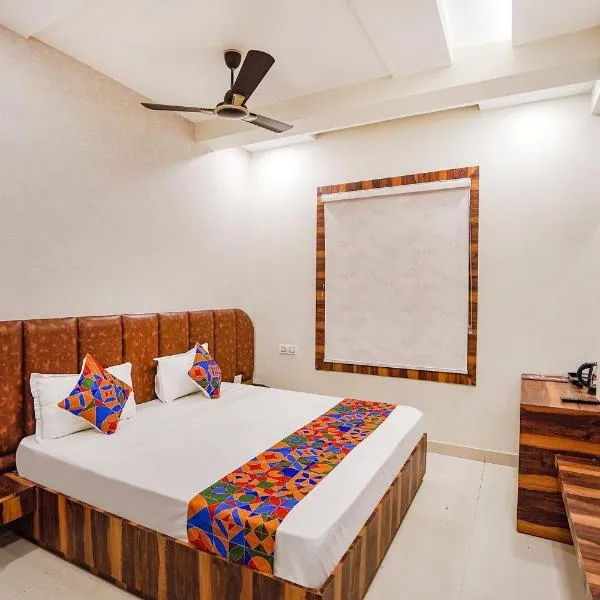 FabHotel TS Inn, ξενοδοχείο σε Faithfulganj