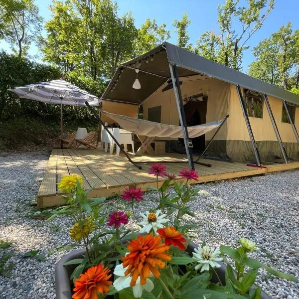 Lodge Holidays - Al Lago di Lago, hotel v destinaci Lago