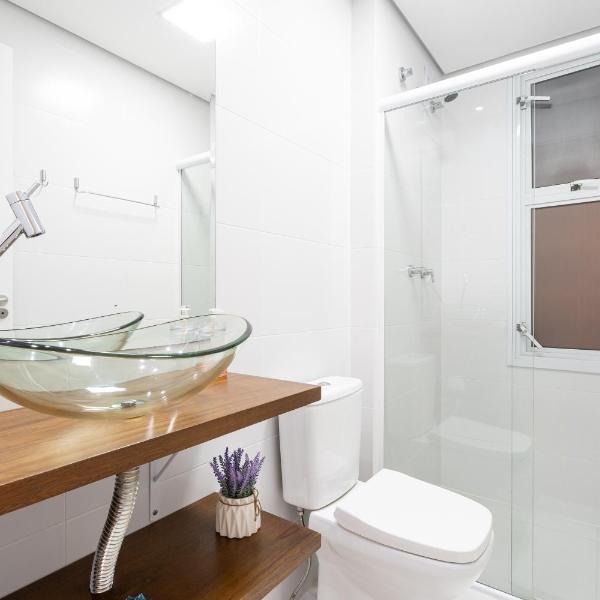 Apartamento em condomínio HOME CLUB, ar-condicionado, cozinha completa, PISCINA , JACUZZI e SAUNA, ACADEMIA, quadra de esportes playground infantil, salão de jogos a 40m da PRAIA e 15min do Beto Carreiro - Foto 3