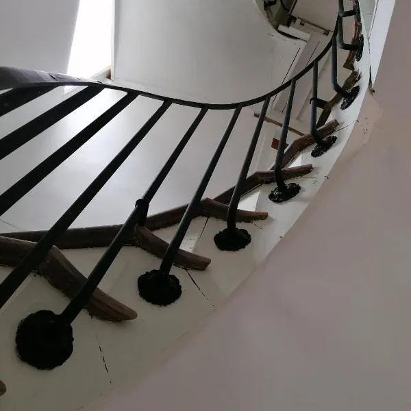 Aux volets bleus, hotel v destinaci Conty