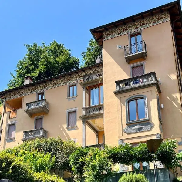 Villa in Centro Omegna - Oasi di Relax - A 5 minuti dal Lago, hotel v destinácii Omegna