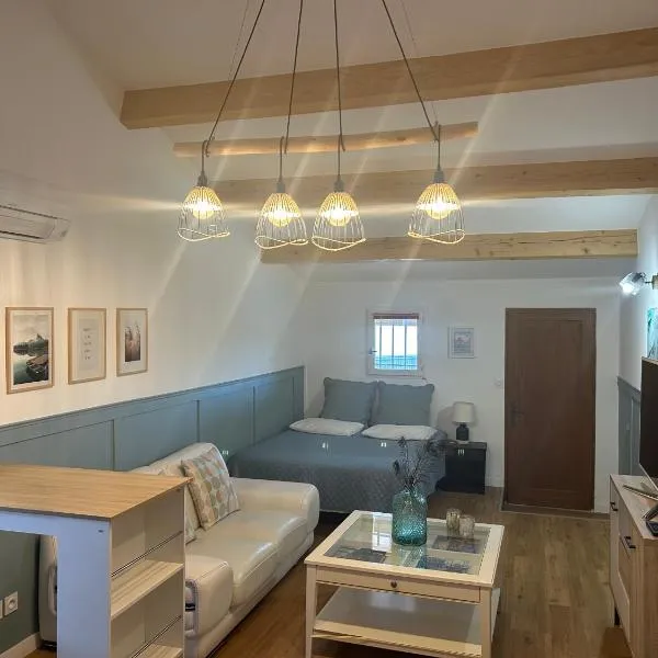Studio neuf tout équipé 10 mn de Nîmes et du CHU, hotel v destinaci Parignargues