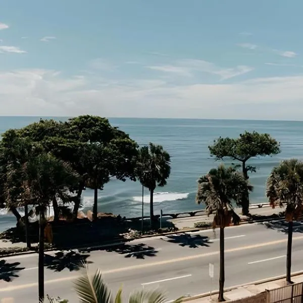 Oceanfront 3 Bedroom With Jacuzzi and Pool, hotel in Santo Domingo