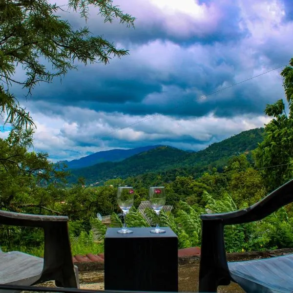 Hilltop Heaven, hotel in Kandy