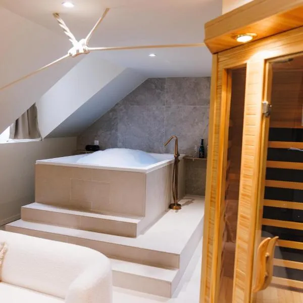 Eden Room - Luxe, Balnéo & Sauna، فندق في لو مان