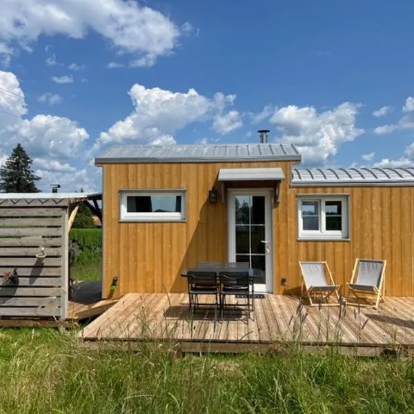 La Tiny House, La Chandeleytte, hotel v destinaci Champdray