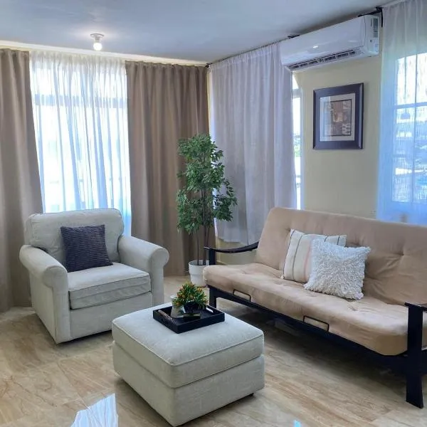Luxury Apartment By Merengue House, hotel v destinaci Boca Chica
