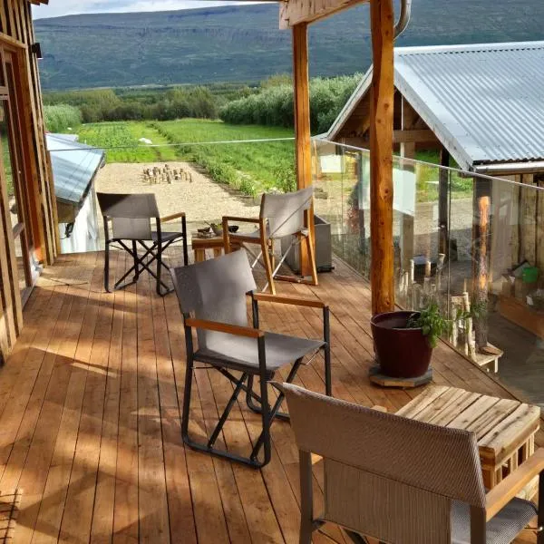 Móðir Jörð Organic Farm Guesthouse in Vallanes, hotel in Vallanes