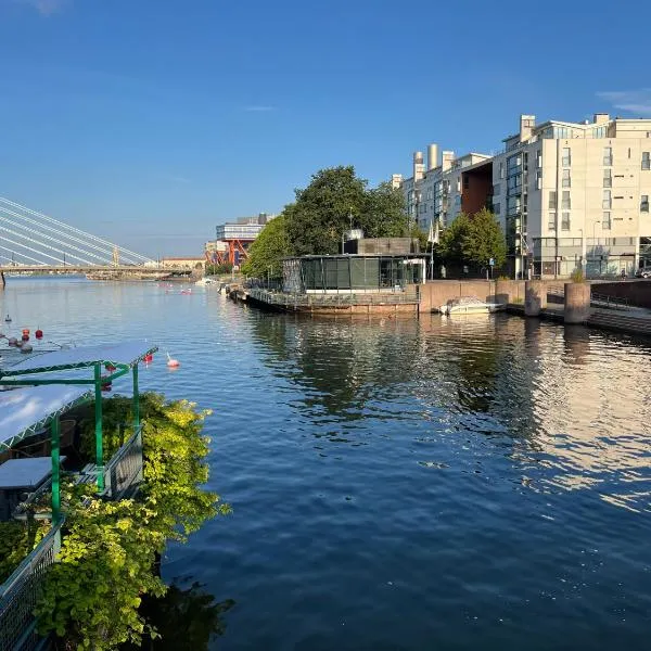 ꕥ Oceanfront Modern Apartment ꕥ, hotel v Helsinkách