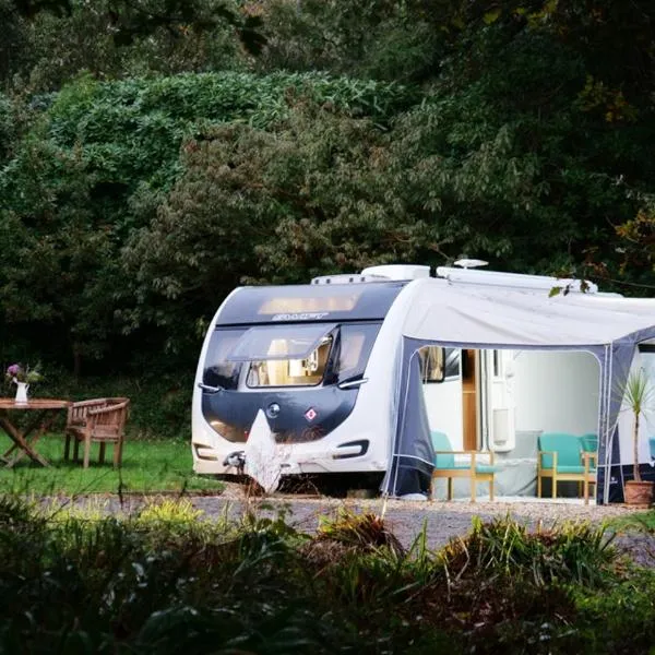 Pinetum Gardens Retreats, hotel v destinaci St Austell