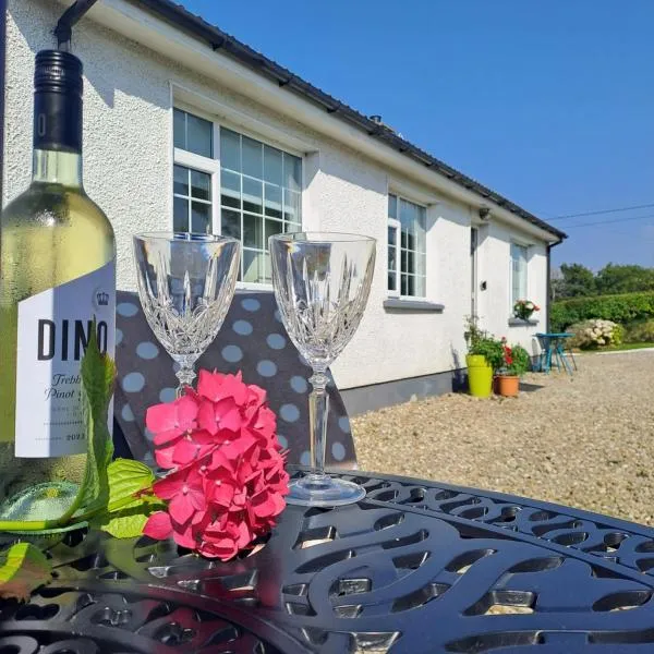 Red Gate Cottage, hotel v destinaci Buncrana