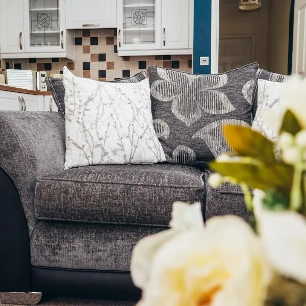 Barroon Castle Apartments - Next to East Midlands Airport with Free Parking, hotel in Castle Donington