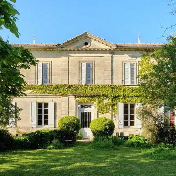 Chambres d'hôtes La Hourqueyre, hotel v destinaci Saint-Yzans-de-Médoc