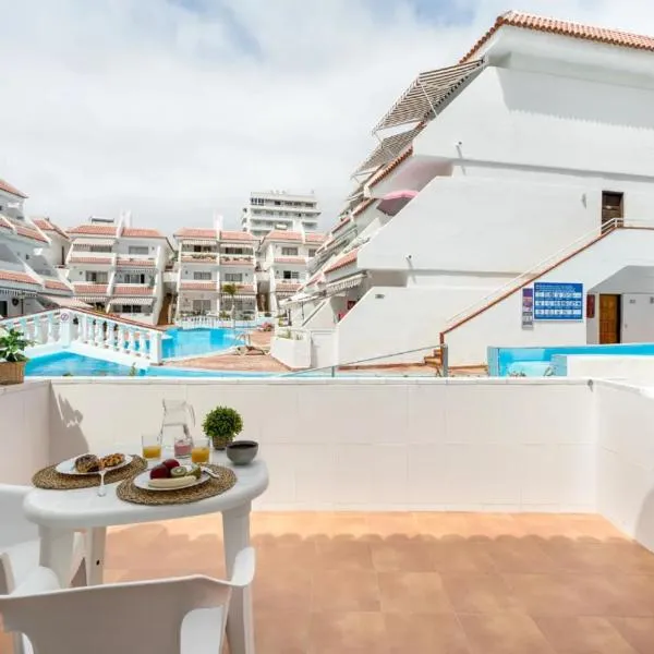 Oasis Beach las Floritas、プラヤ・デ・ラス・アメリカスのホテル