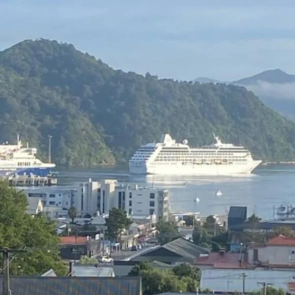 Sea-Renity Picton, Apt A, hotel en Picton
