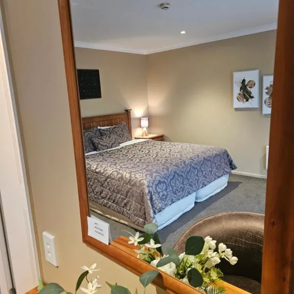 Misty Peaks Guesthouse, готель у місті Льодовик Фокса