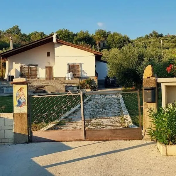 Villa Panno, posto romantico!, hotel v destinaci Serre
