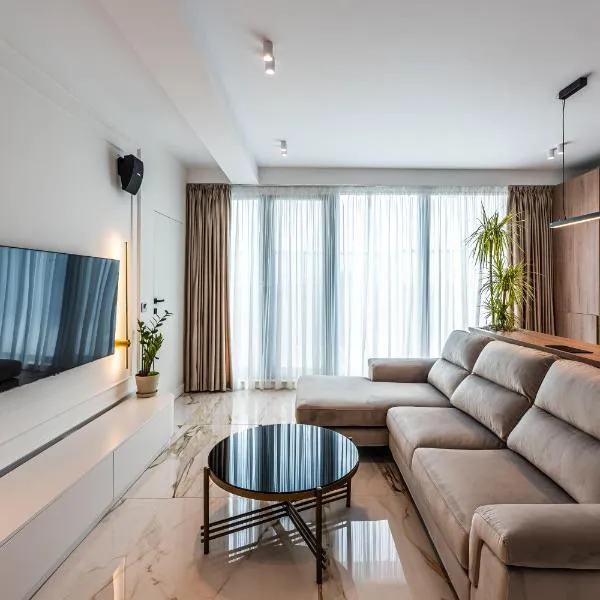 Sky suite Near center，Dudeşti的飯店