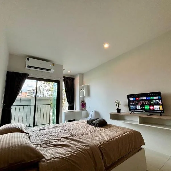 5 mins to Ari - Sutthisan, hotel a Bang Su