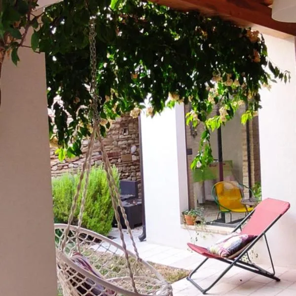 Casa Corte - Le Bouganville B&B, hotel v destinaci Lucera