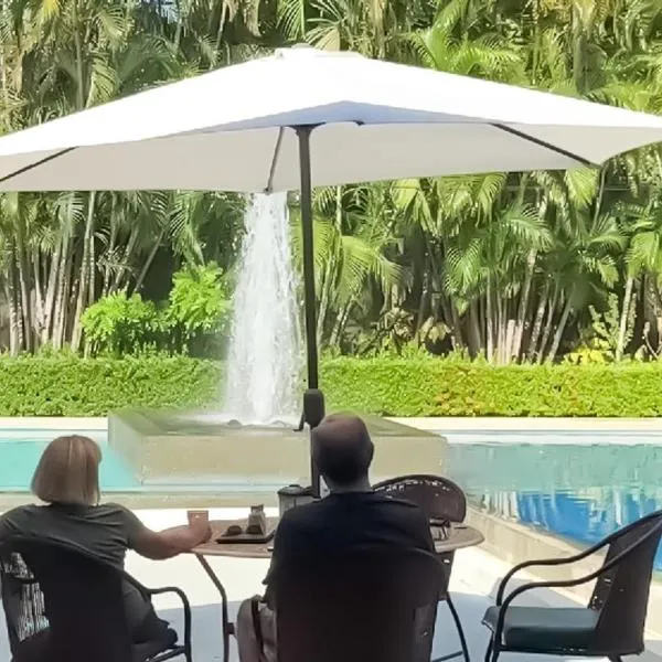 The Palms At Coco Beach, hotel v destinaci Coco