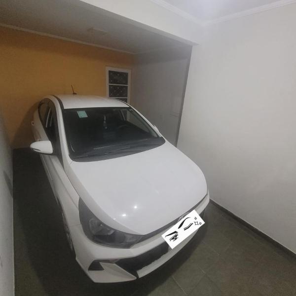 Casa com dois quartos,dois banheiros,sendo um, uma suíte,sala de estar cozinha e garagem - Foto 5