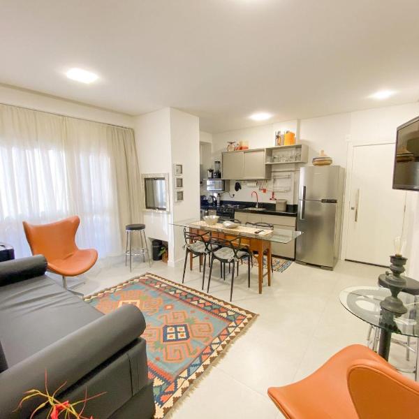 150m da Praia de Jurere - Excelente Apartamento