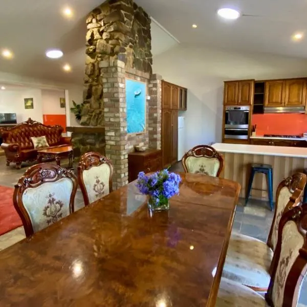 Mornington Peninsula Farmhouse, hotel v destinaci Main Ridge