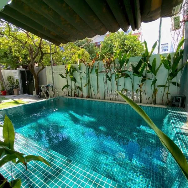 The Local Villa Danang, hotel v destinaci Danang