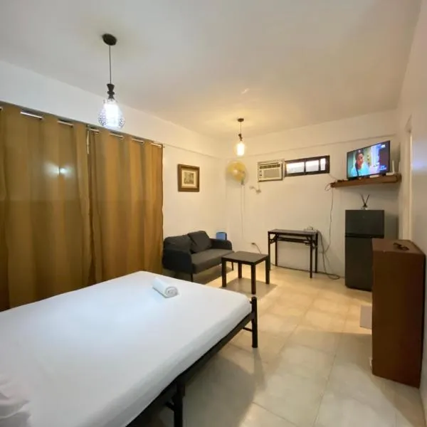 Boracay beach front station 3 unit A18, hotel in Boracay