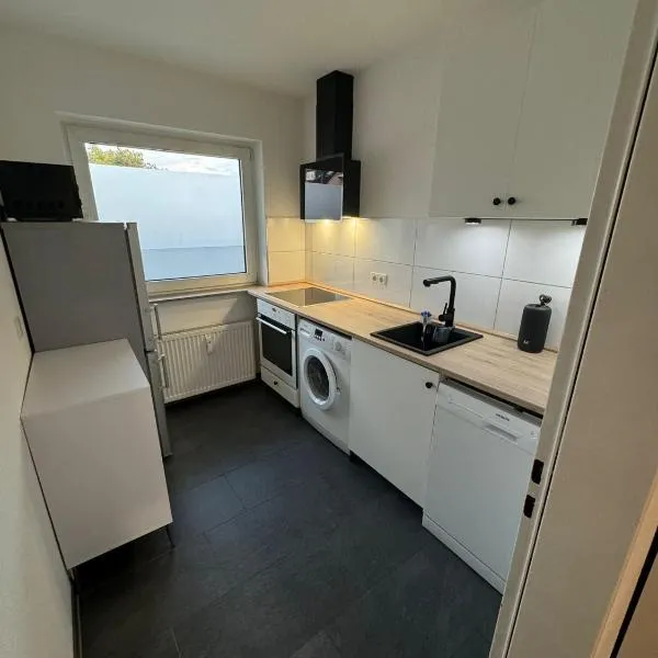 Modern & Zentral in Lev, schnell in Köln DDorf, schnelles WIFI, Netflix, hotel v destinaci Leverkusen