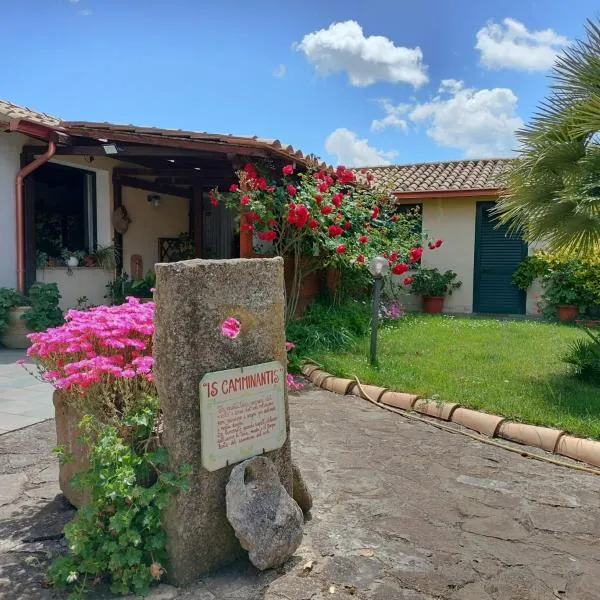 B&B Is Camminantis, hotel Nurallàóban
