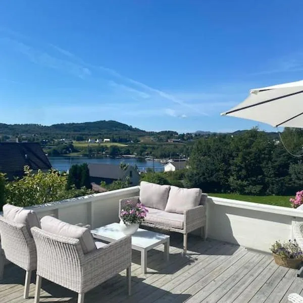 Drømmested for idylliske dager, ξενοδοχείο σε Skjoldastraumen