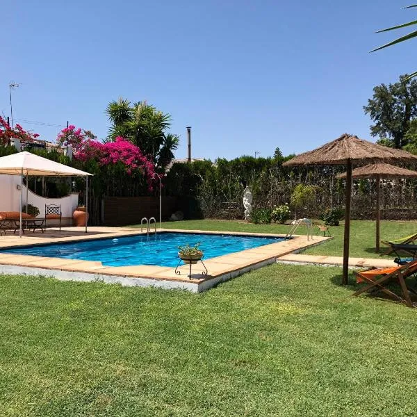 Villa Salvatore, hotel v destinácii Aznalcázar
