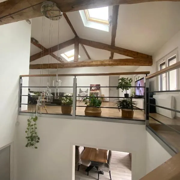 Chambres d'hôtes à la campagne, hotel em Saint-Romain-le-Puy
