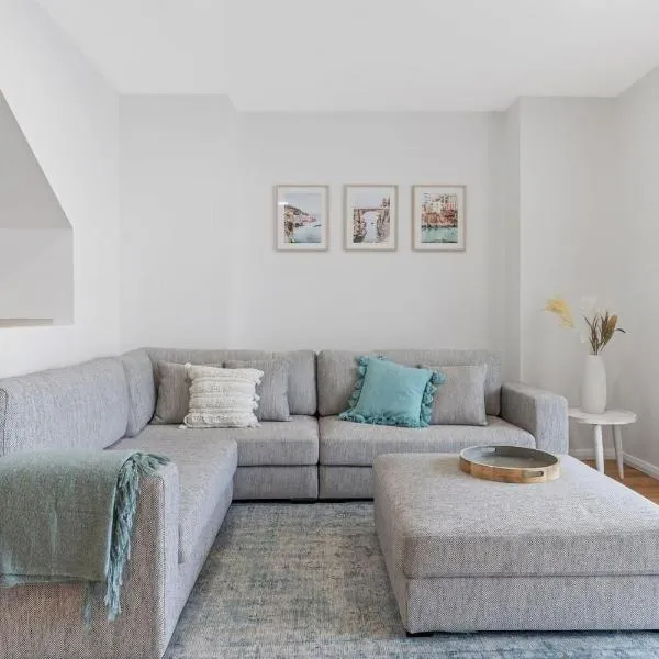 Reflections on The Esplanade, ξενοδοχείο σε Warners Bay