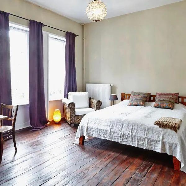 Liegen;schaft Guesthouse, hotel v destinaci Oestrich-Winkel