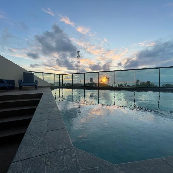 Apto a 110m da praia, Rooftop com piscina & sauna em Porto de Galinhas