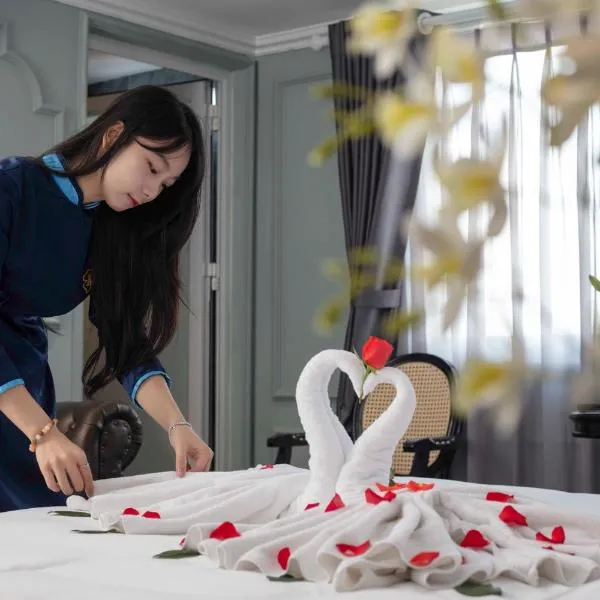 Madelise Palace Hotel & Travel, hotell i Hanoi