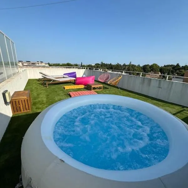 Luxueux 5 pc, Jacuzzi, rooftop, terrasse, clim, hotel v Montpellier