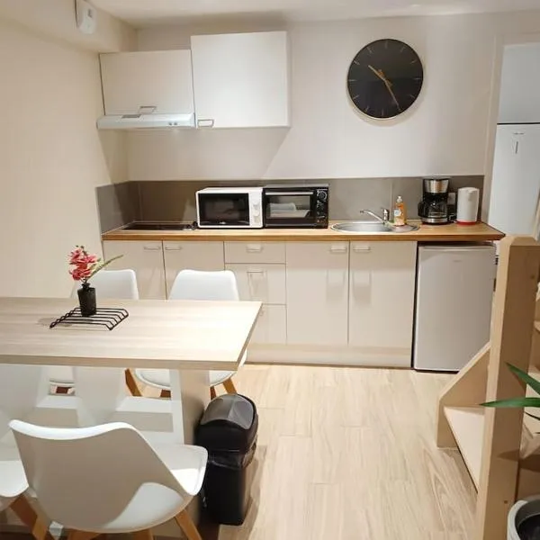 Le petit cocon, hotel en Pont-lʼÉvêque